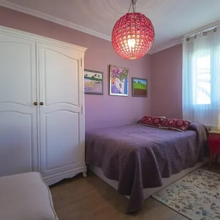 Casa Adosada Con Piscina Comunitaria Solo Familias No Grupos De Jovenes Holiday home *
