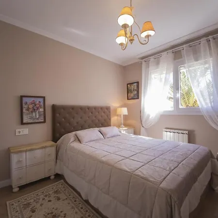 Hébergement de vacances Casa Adosada Con Piscina Comunitaria Solo Familias No Grupos De Jovenes *