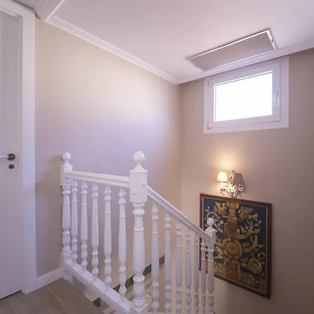 Con Piscina Comunitaria Solo Familias No Grupos De Jovenes Holiday home Salou