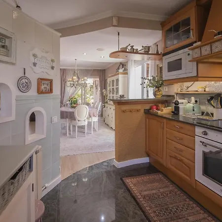 Ferienhaus Con Piscina Comunitaria Solo Familias No Grupos De Jovenes *